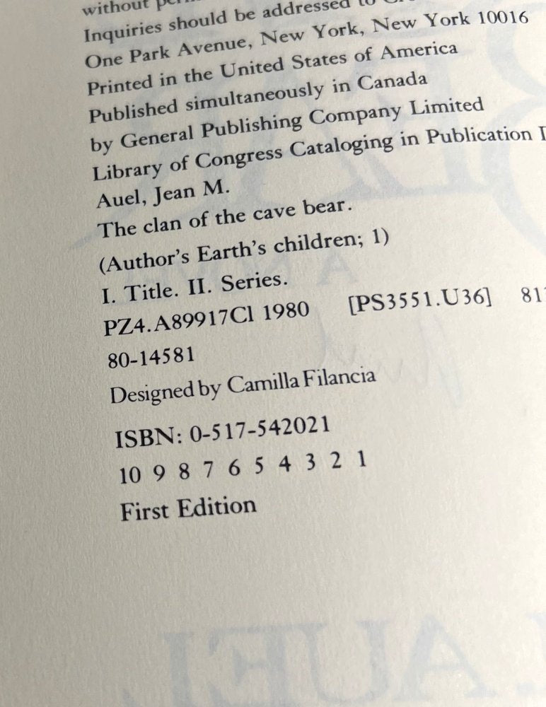 - Signed Earth's Children Set - Jean M. Auel - The Clan of the Cave Bear; The Valley of Horses; The Mammoth Hunters; The Plains of Passage; The Shelters of Stone; The Land Of Panted Caves Signed 1st / 1st Printings